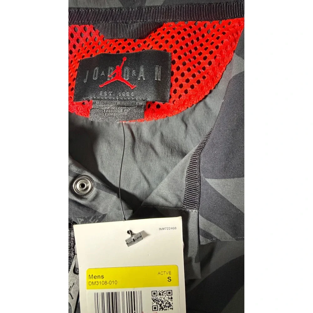 Jordan Paris Saint Germain PSG‎ Mens SS Button Up Black Camo Size S DM3108010